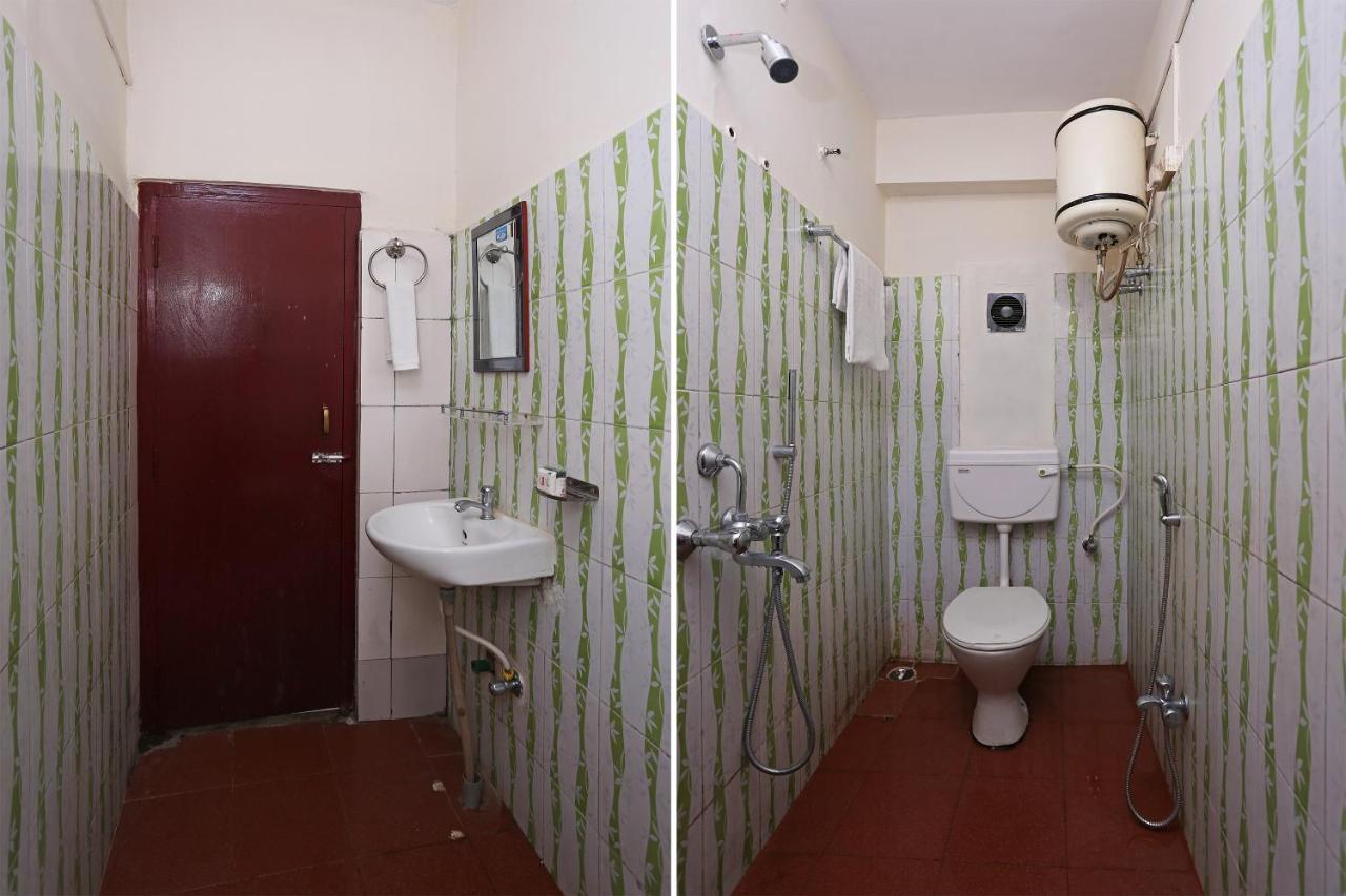 Oyo 9562 Hotel Upasana Palace Guwahati Bagian luar foto
